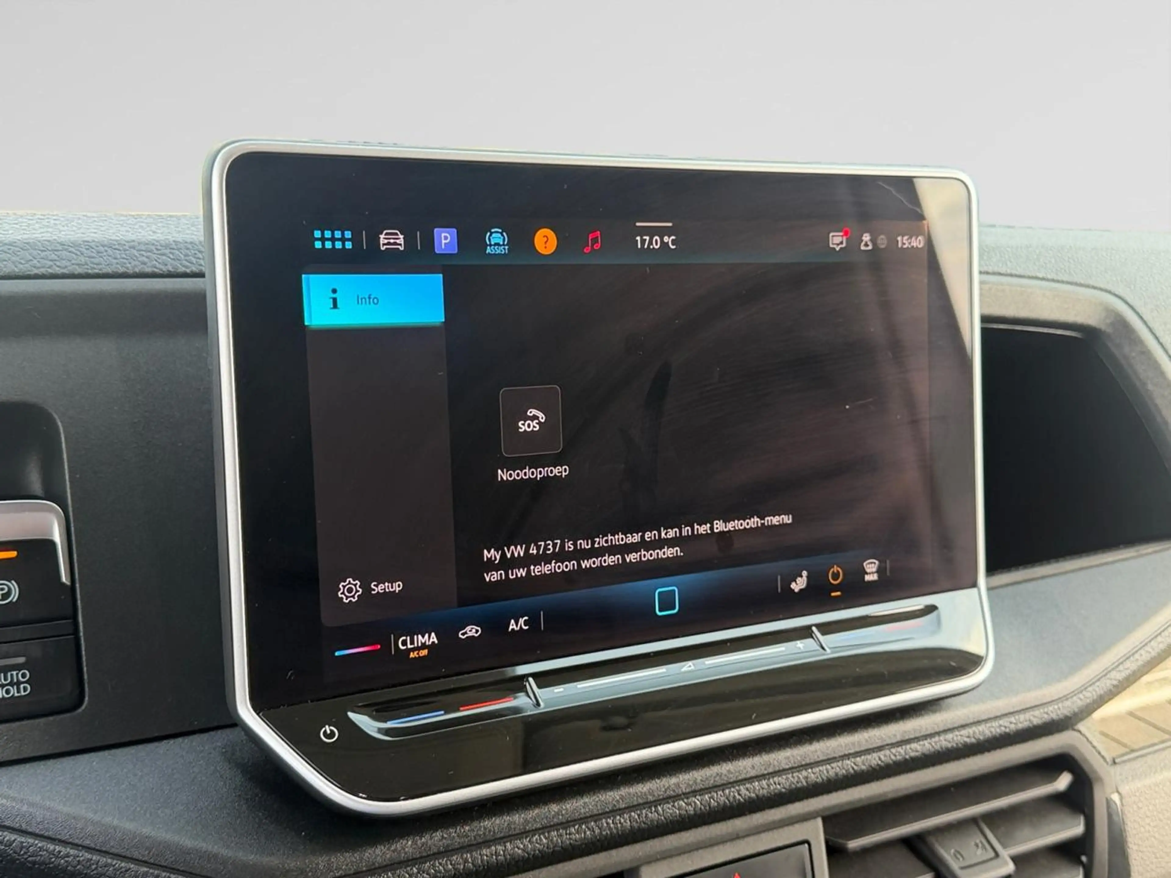 Volkswagen Crafter 2.0 TDi (140pk) /// Parkeersenoren voor & achteraan /// Android Auto & Apple Carplay /// — photo 15