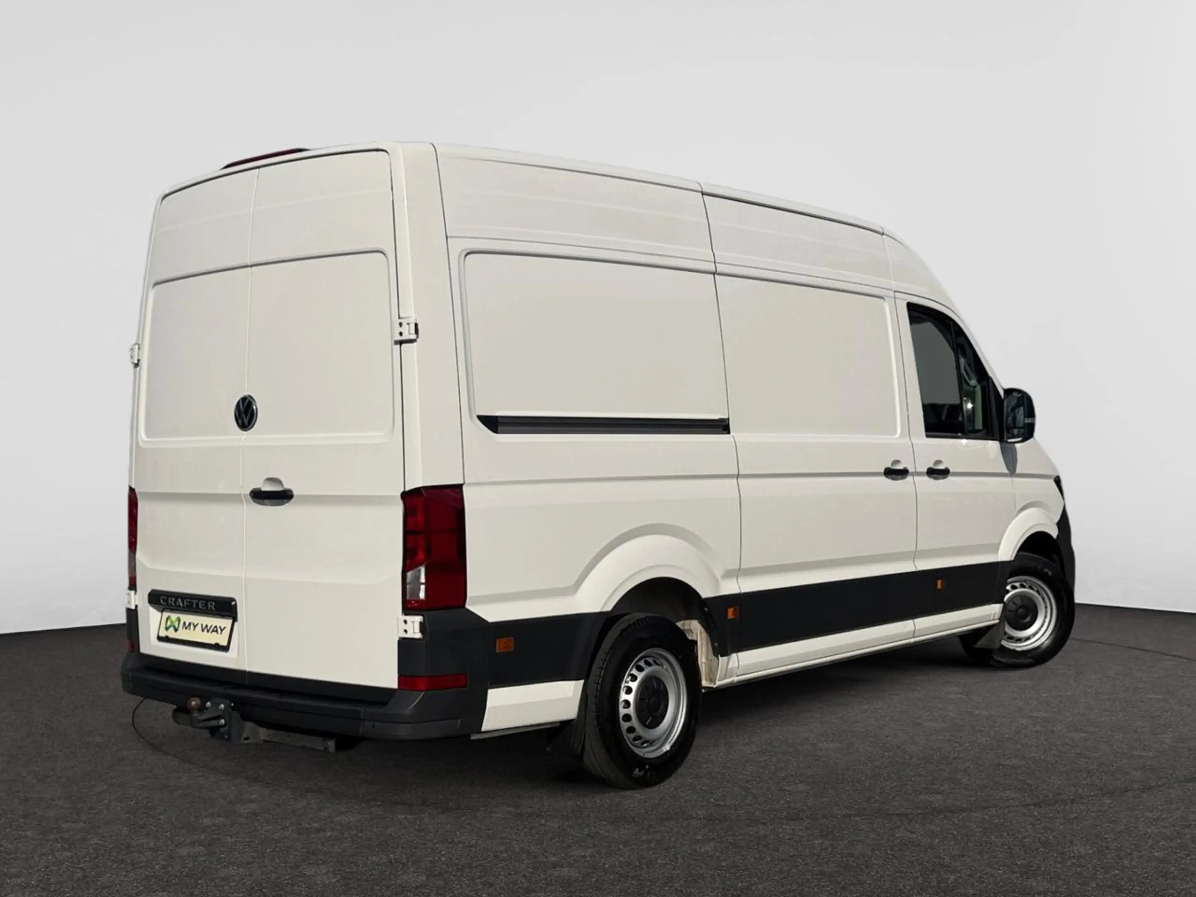 Volkswagen Crafter 2.0 TDi (140pk) /// Parkeersenoren voor & achteraan /// Android Auto & Apple Carplay /// — photo 2