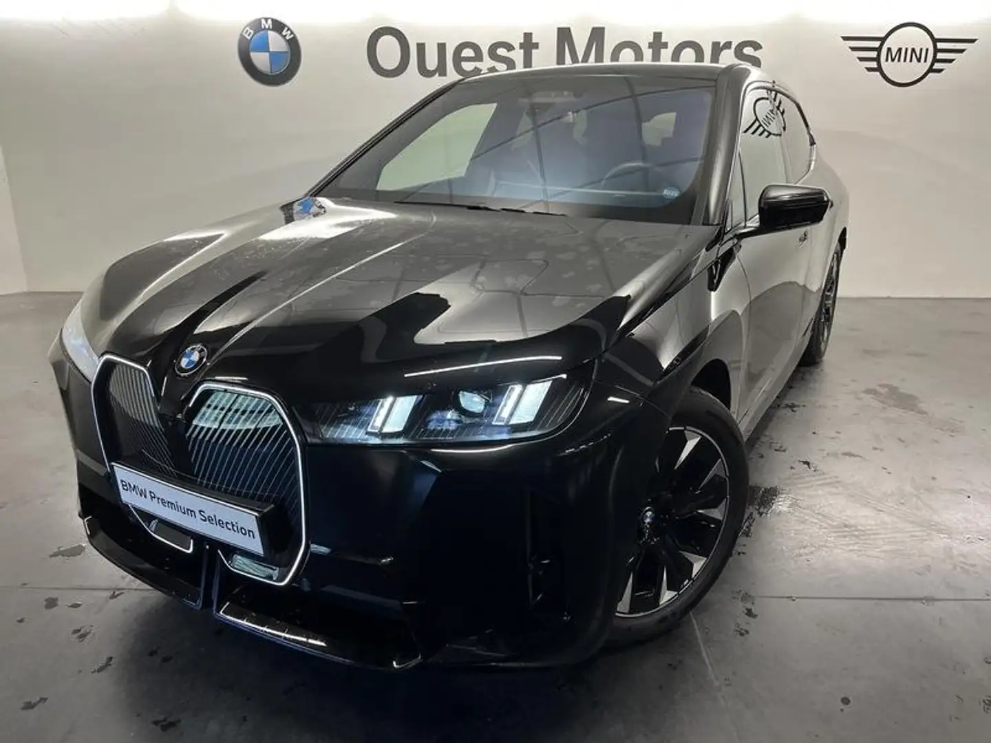 BMW 540 xDrive45 408ch M Sport Noir - 1