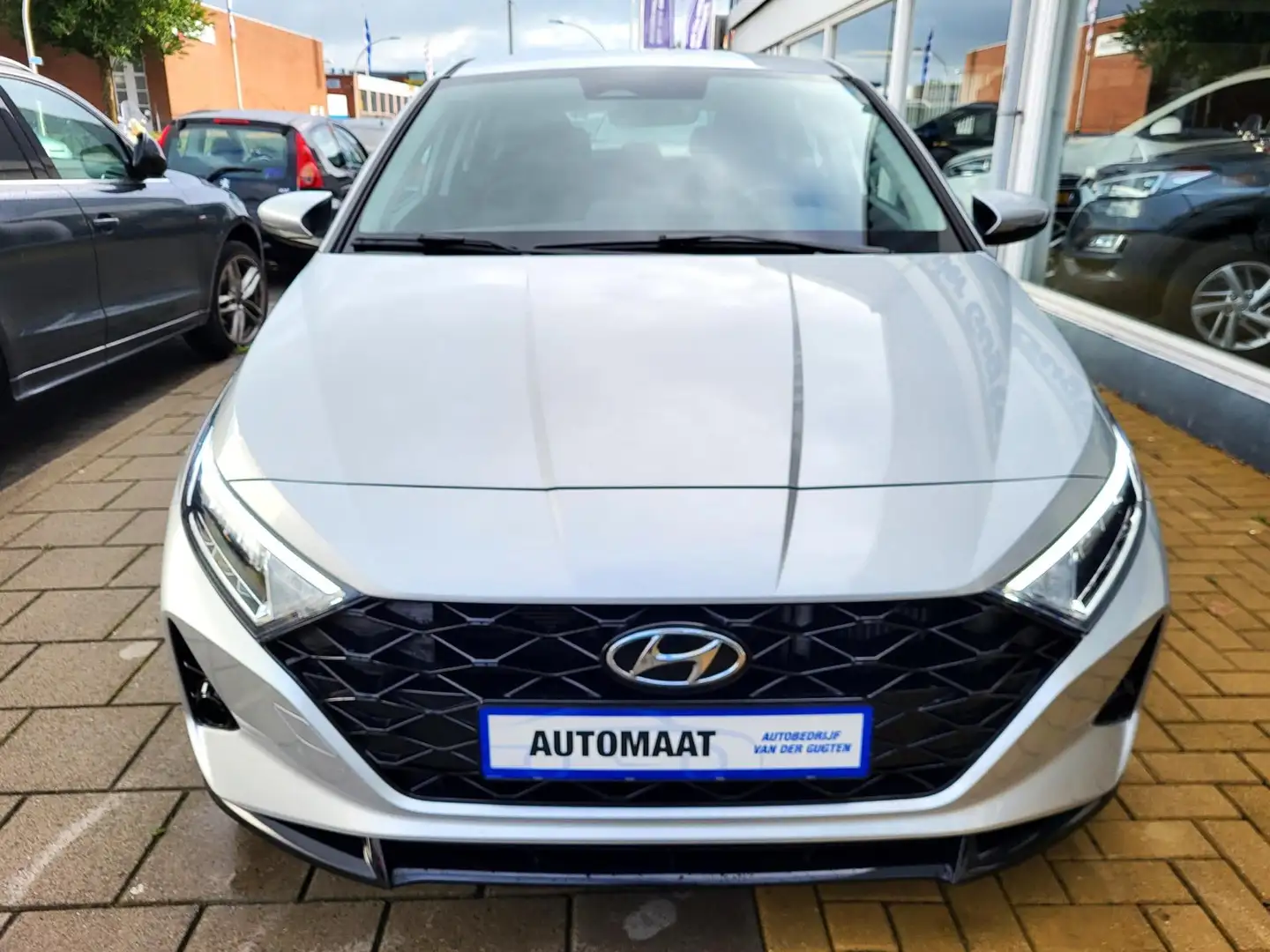 Hyundai i20 1.0 T-GDI Premium / Stoel- en stuurverwarming / Au Grijs - 2