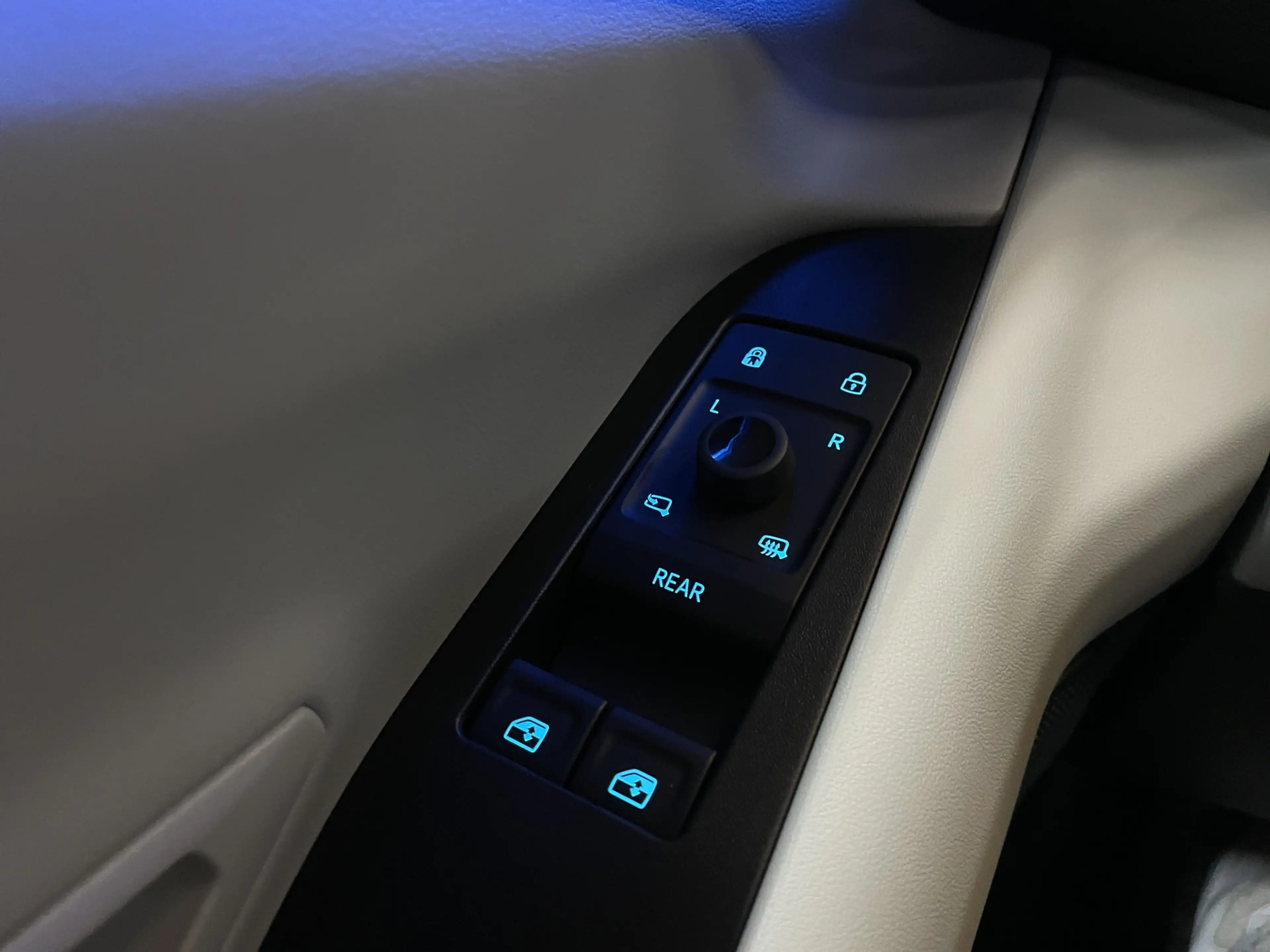 Ford Explorer Premium Extended Range RWD 79 kWh B&O | Adaptieve — photo 18