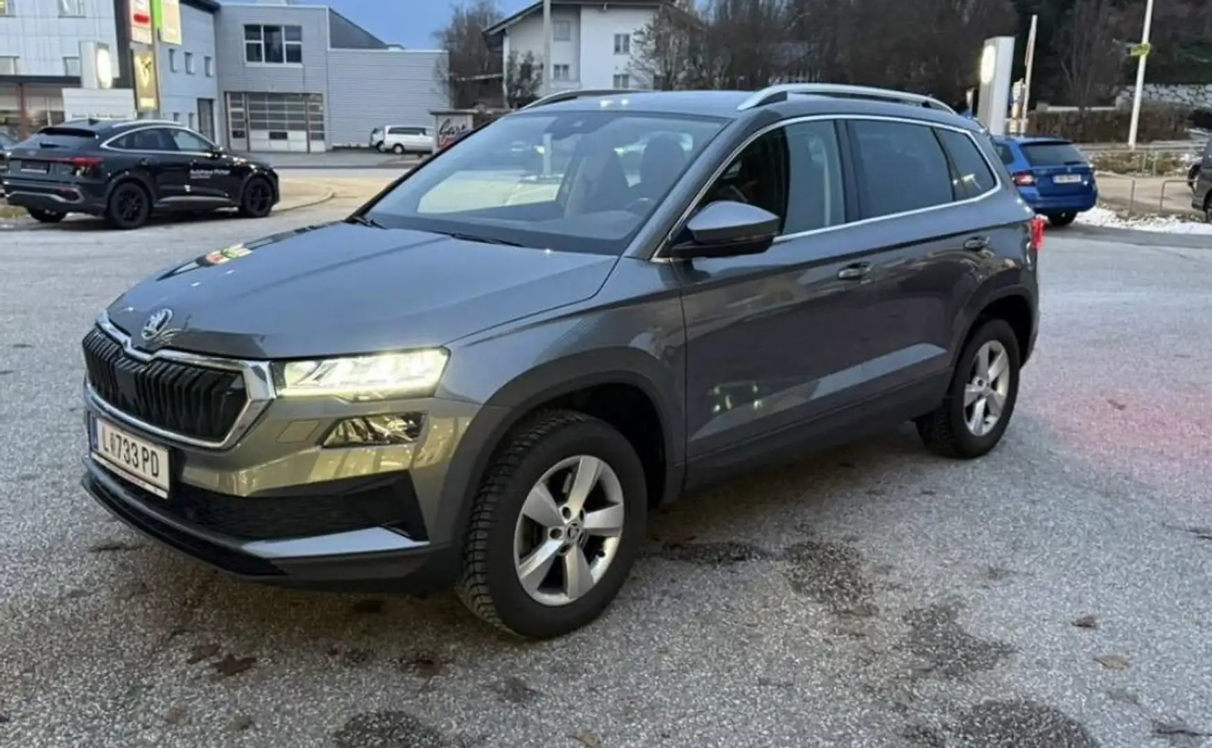 Skoda Karoq Karoq 1,5 TSI ACT DSG Style Style Grau - 1