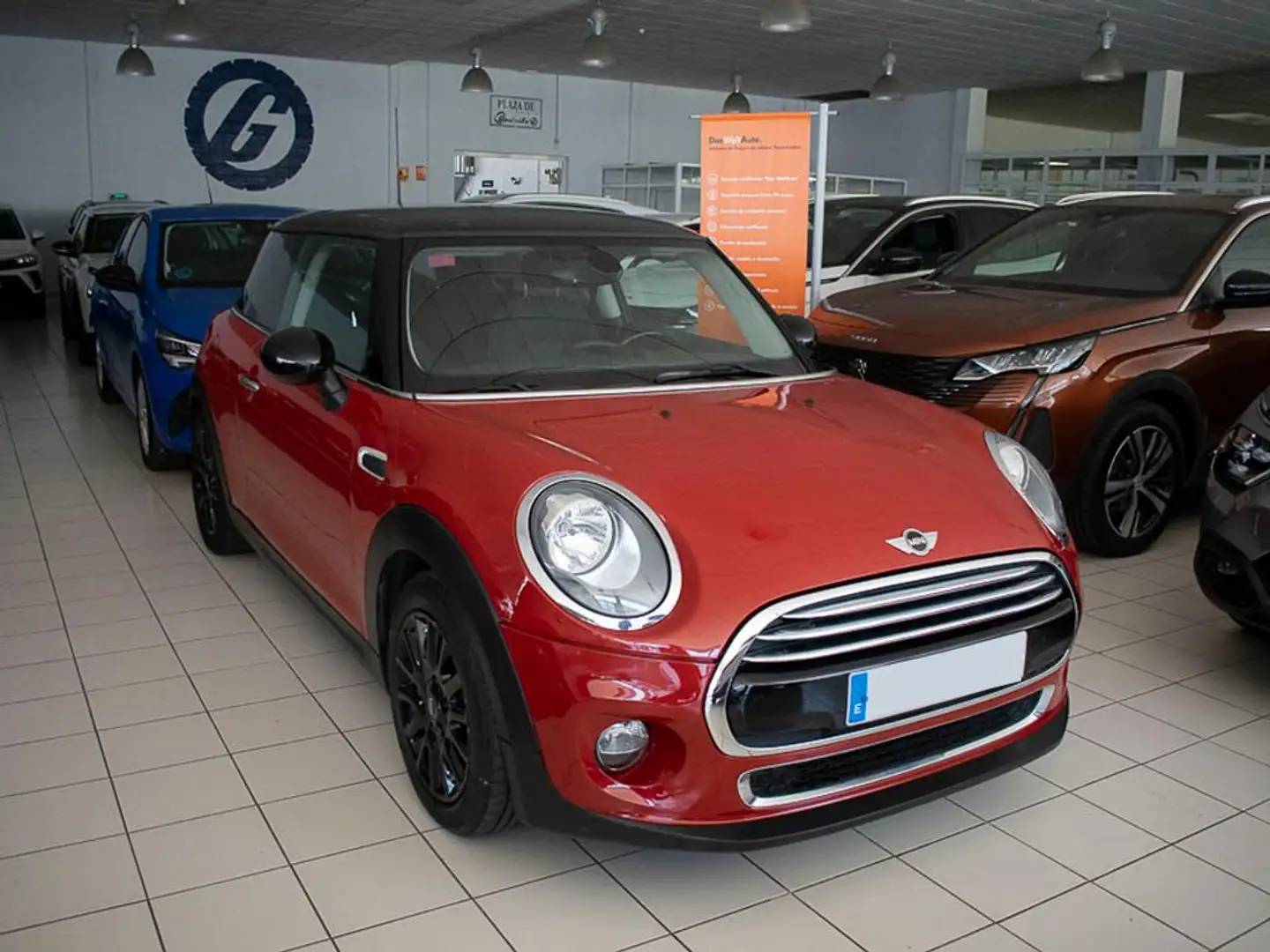 MINI Cooper D Cabrio 1.5 2P Rojo - 2