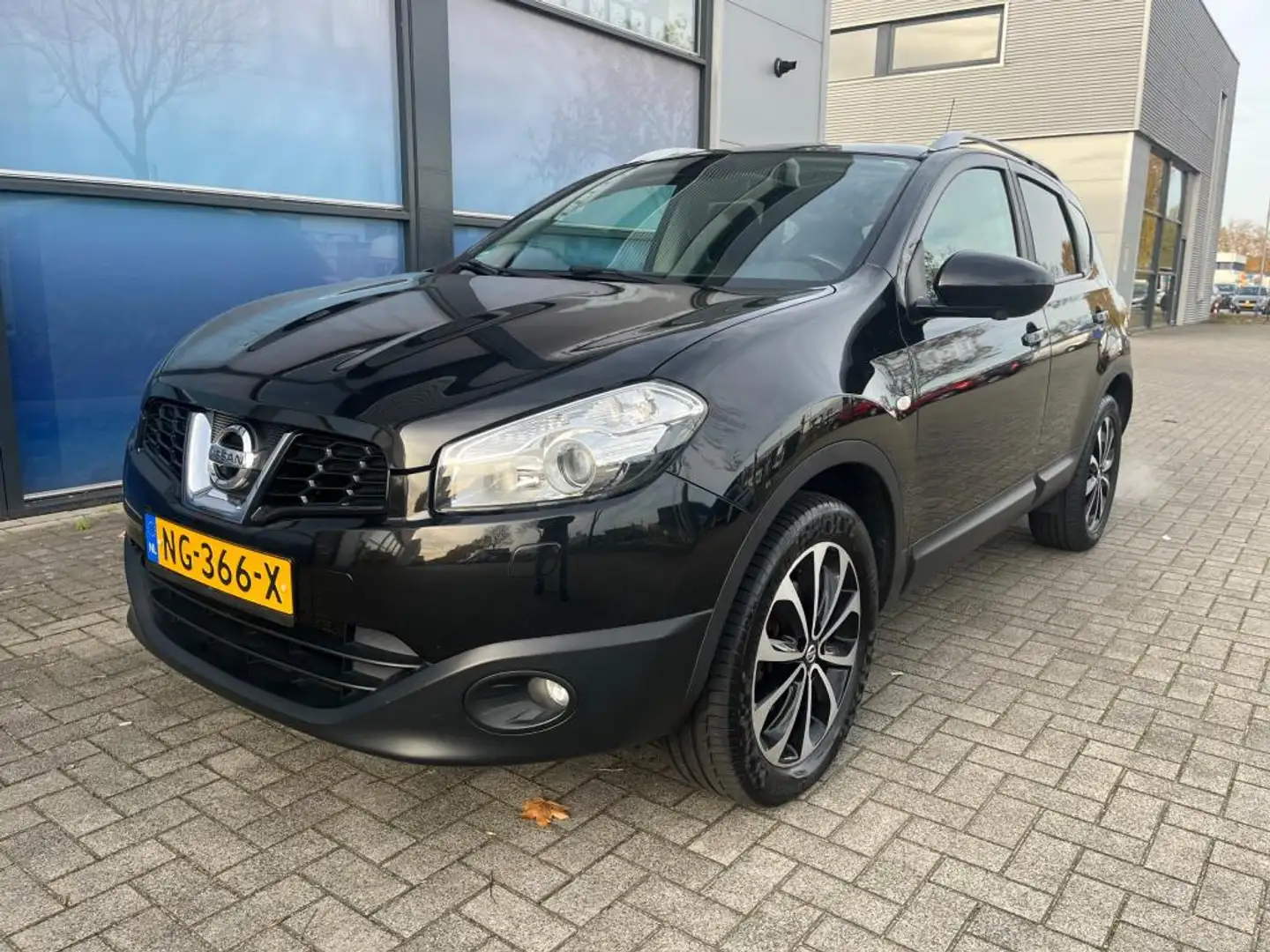 Nissan Qashqai 2.0 Tekna - Volle uitvoering - pano - leder Noir - 1