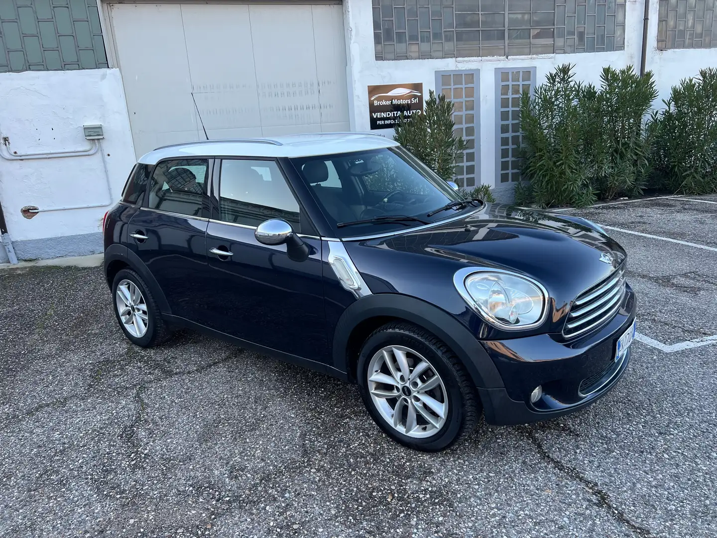 MINI Cooper D Countryman MINI COUNTRYMAN 2.0 COOPER D AUTOMATICA Blu/Azzurro - 2