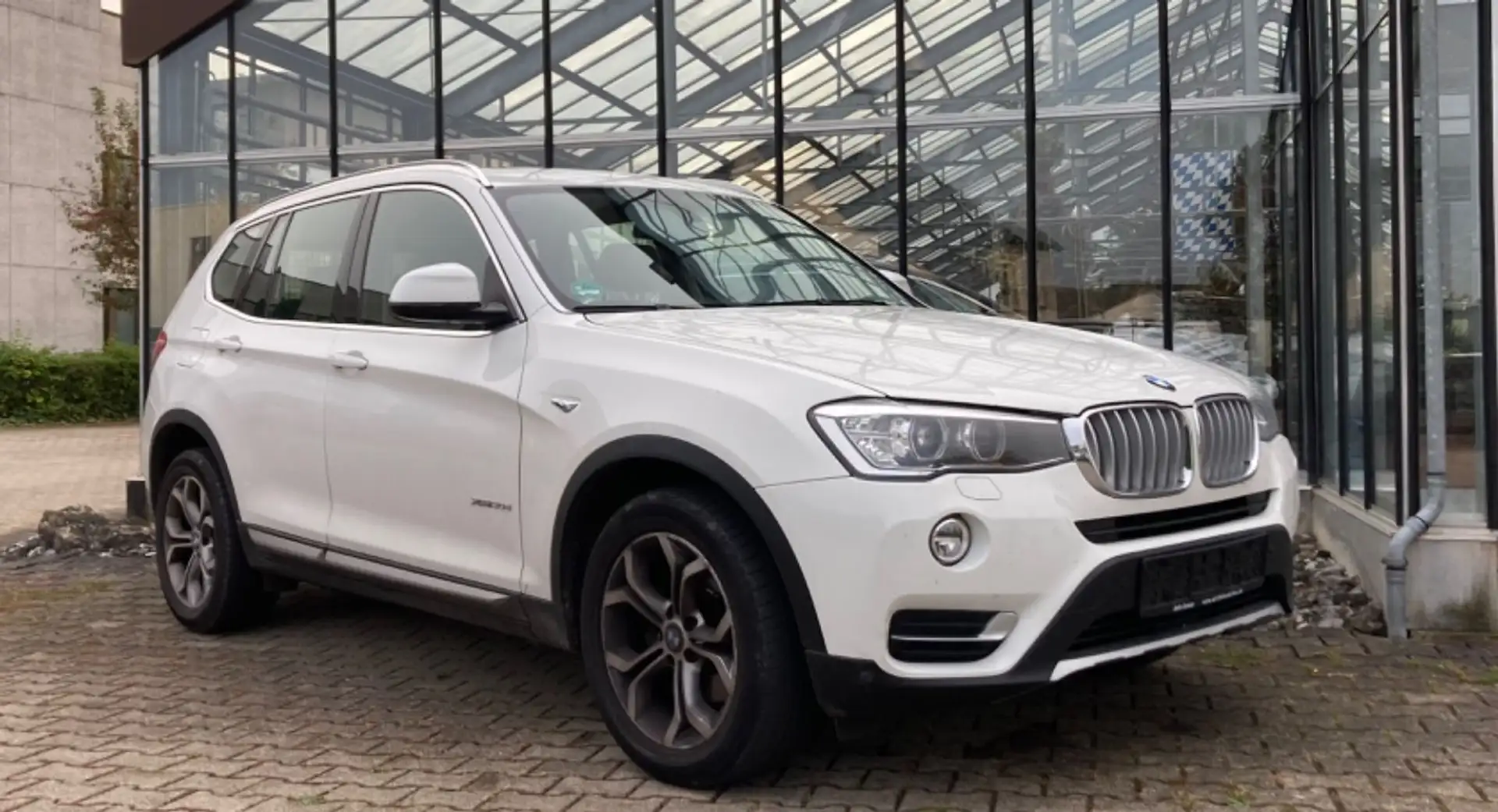 BMW X3 xDrive30d xLine Panorama Leder Allrad TÜV neu Blanco - 2