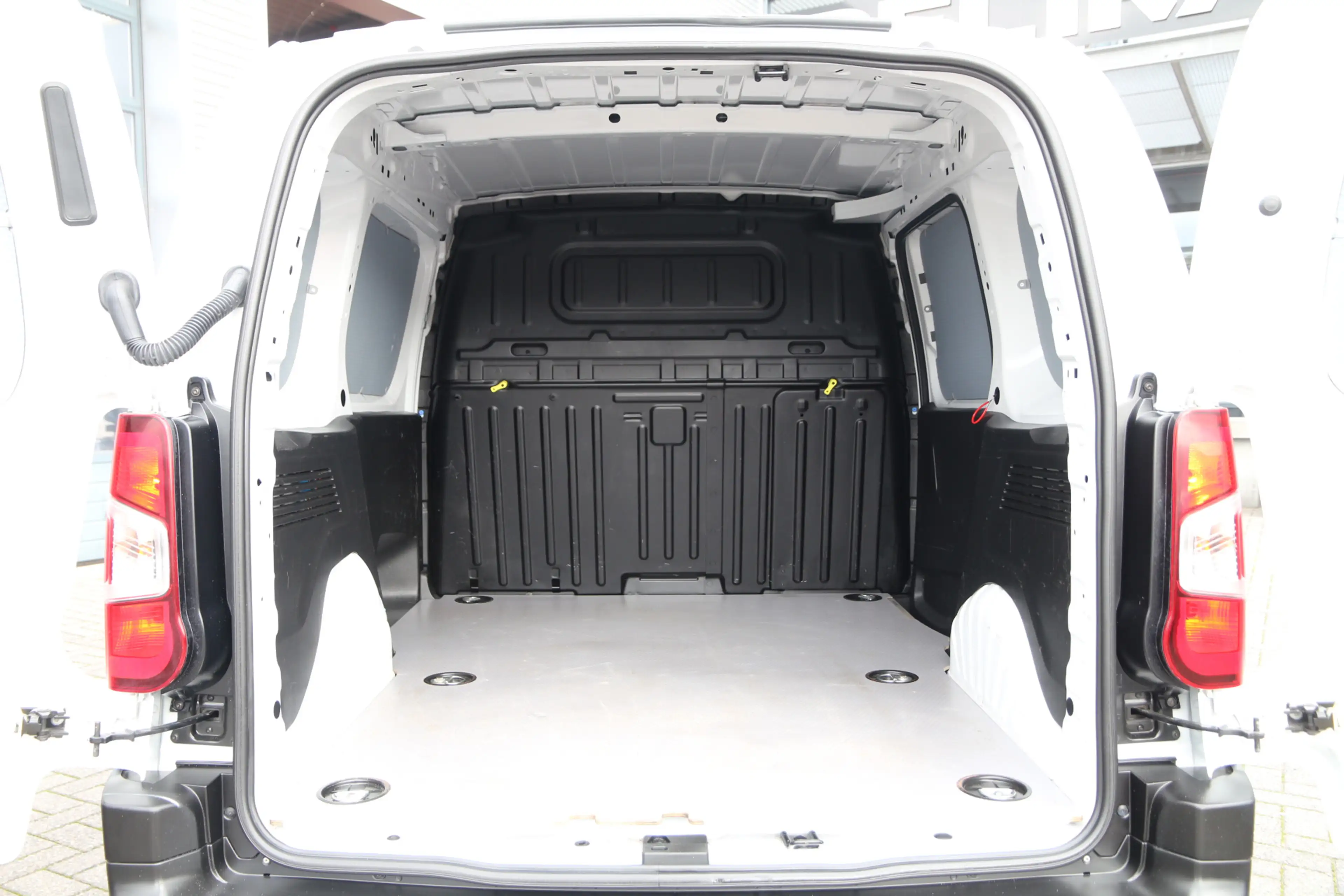 Peugeot Partner 1.5 BlueHDi 130 | Automaat | Navi | Camera | Cruis — photo 4
