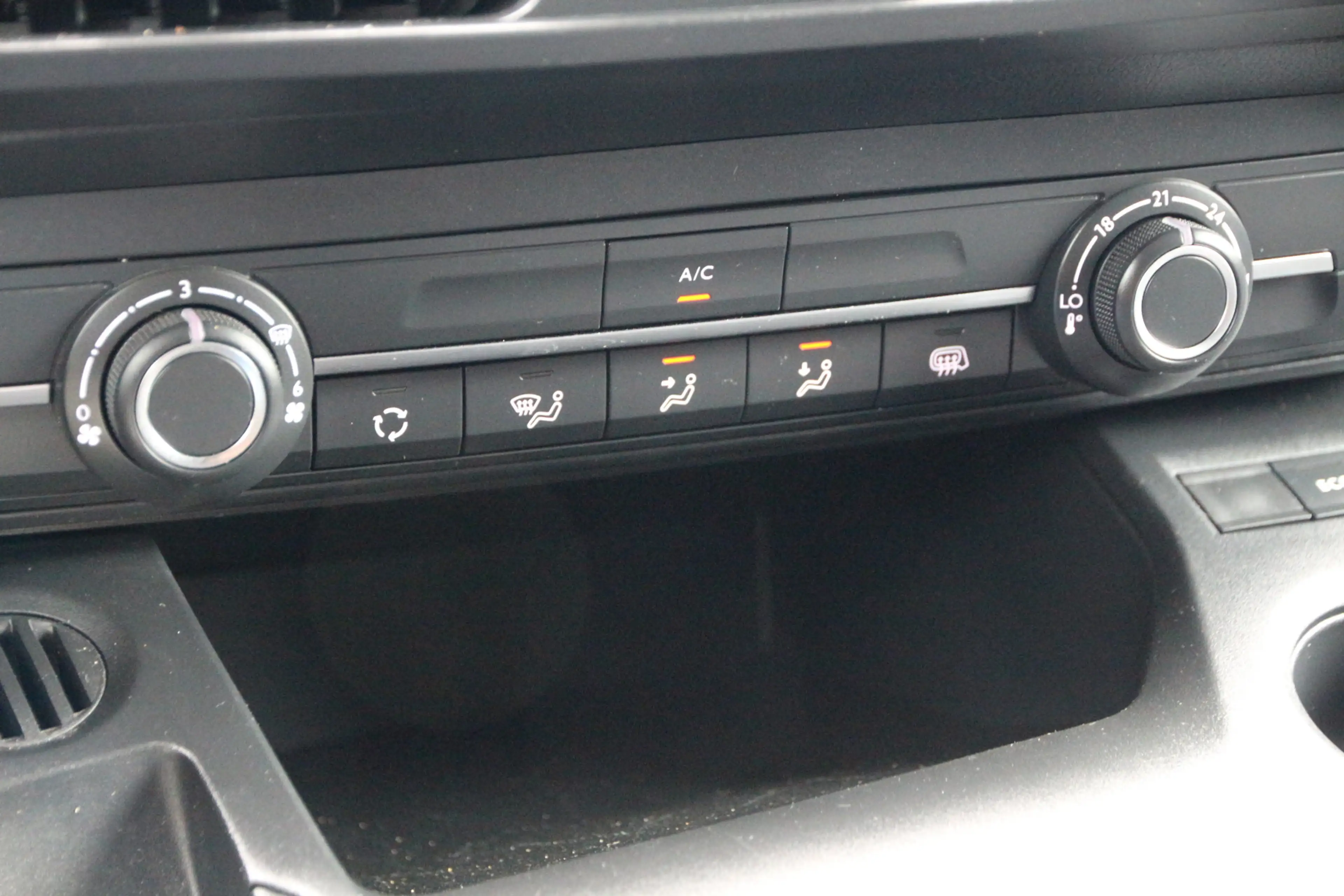 Peugeot Partner 1.5 BlueHDi 130 | Automaat | Navi | Camera | Cruis — photo 16