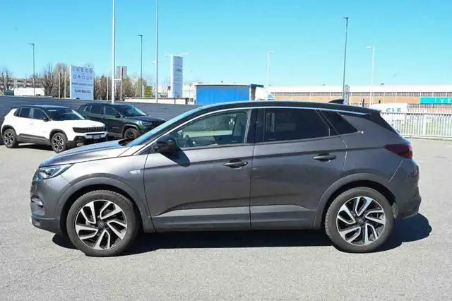 Opel Grandland X view 8
