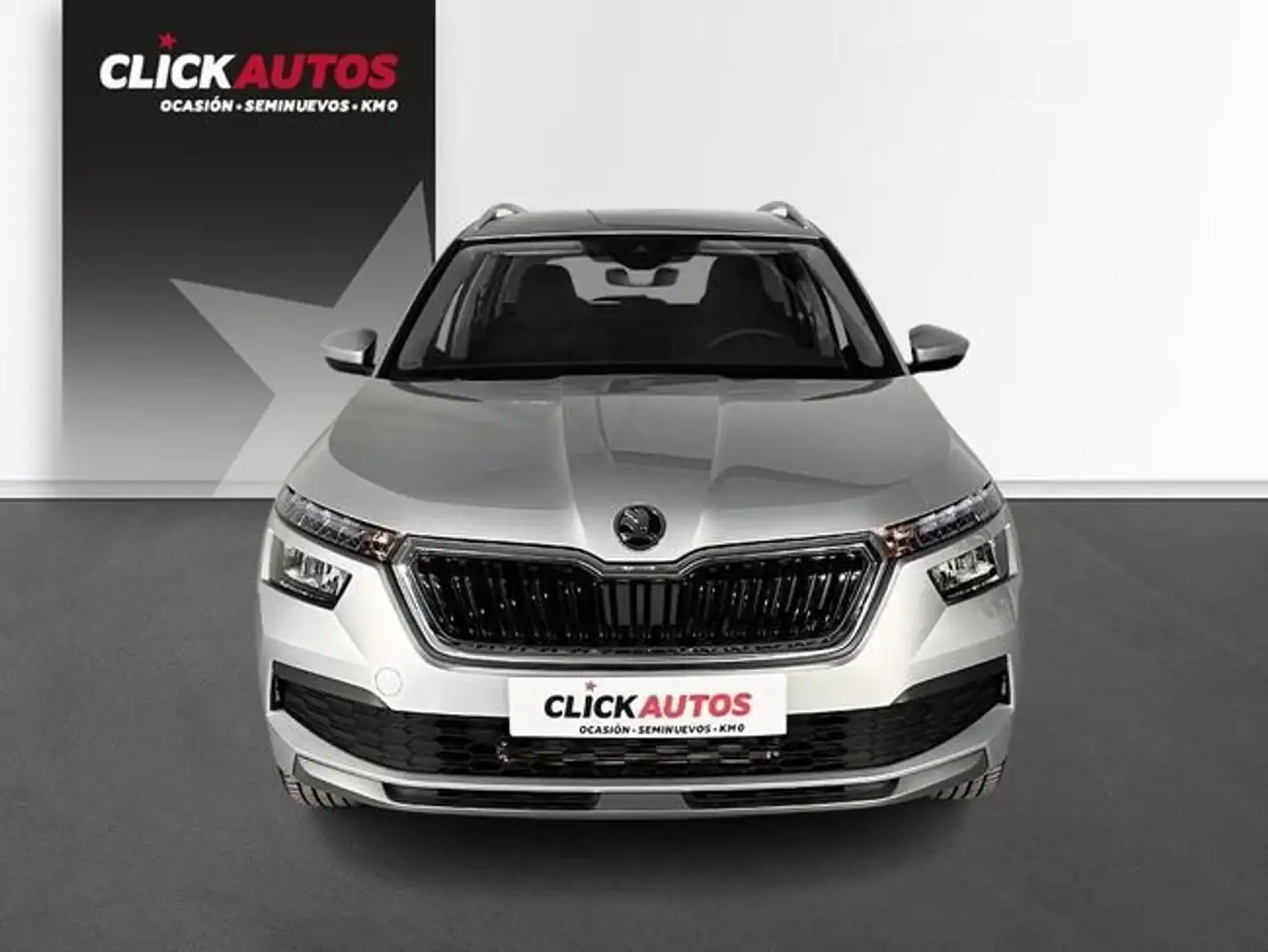 Skoda Kamiq 1.0 TSI Ambition 70kW Plateado - 2