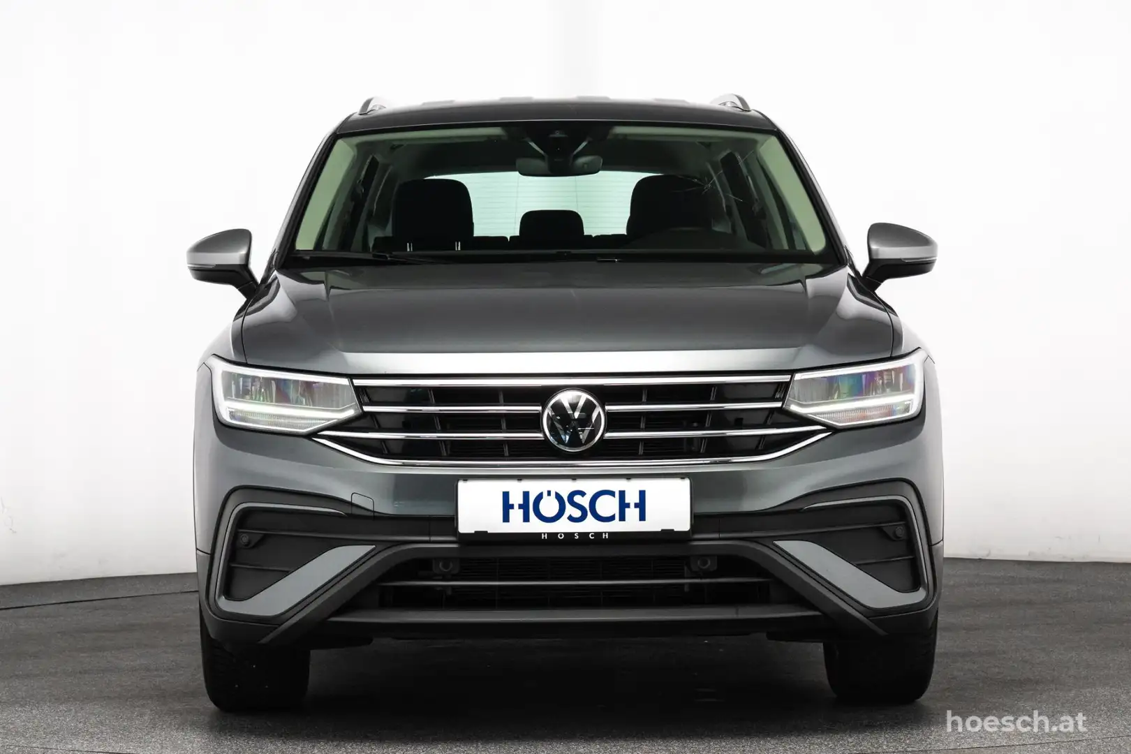 Volkswagen Tiguan Allspace Life TSI 7-SITZE WINTER AHK ASSISTENZ ++ Grau - 2