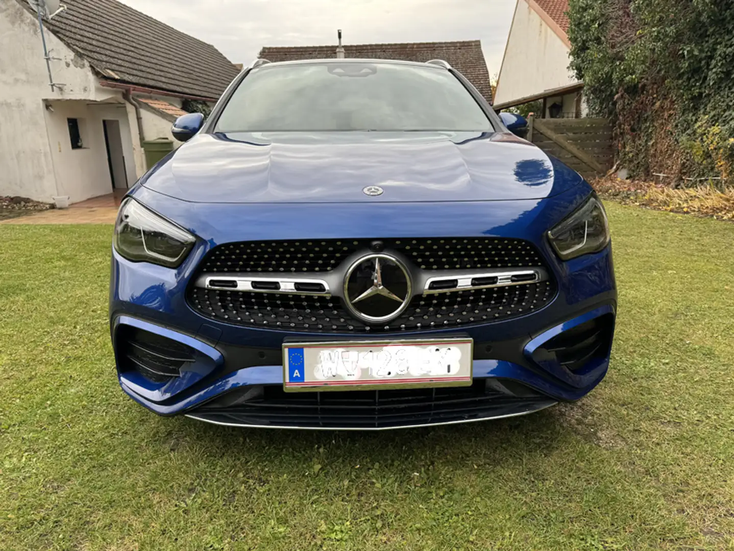 Mercedes-Benz GLA 220 GLA 220 4matic AMG Blau - 1