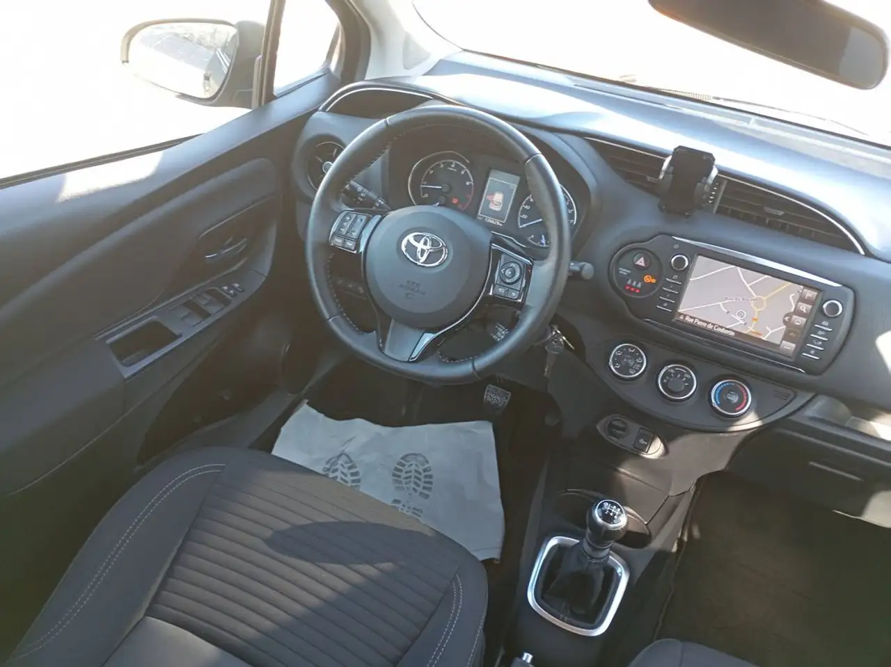 Toyota Yaris Yaris — photo 26