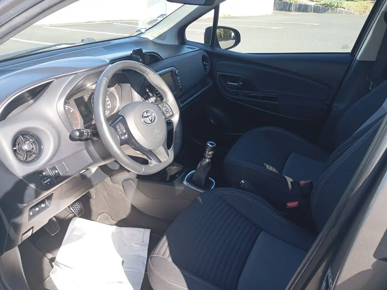 Toyota Yaris Yaris — photo 8