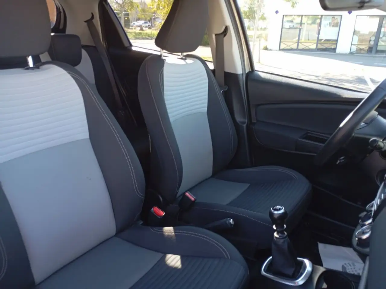 Toyota Yaris Yaris — photo 28