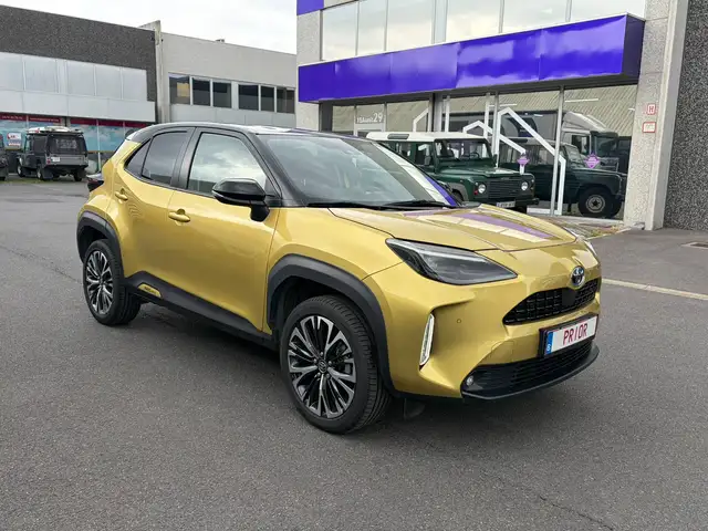 Toyota Yaris Cross Hybrid 1.5i VVT-i Bi-Tone E-CVT 18"-cam-hud GARANTIE 2033