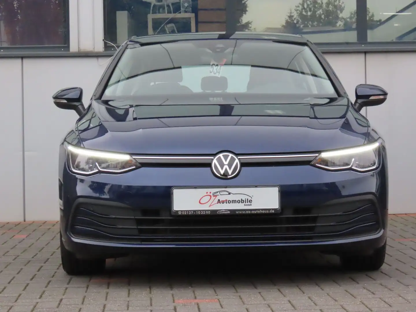 Volkswagen Golf 1.0 eTSI Autom. Ambiente Navi Klimaauto. Bleu - 2
