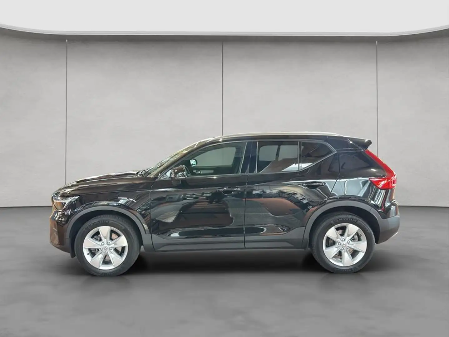 Volvo XC40 XC40 B3 B DKG Core AHK Negro - 2