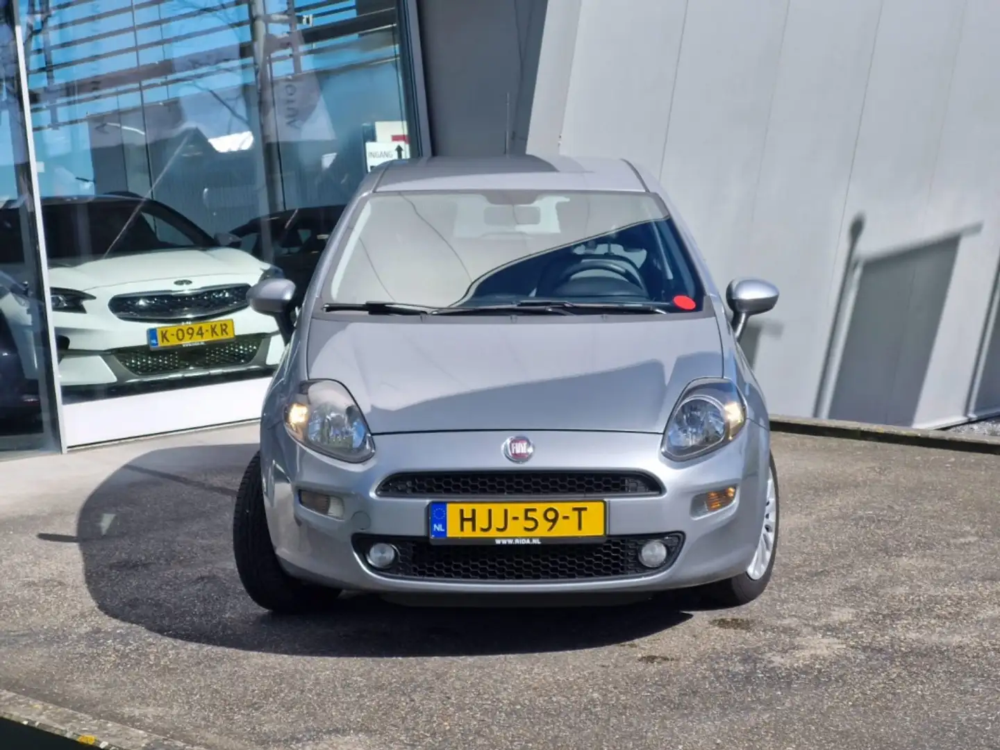 Fiat Punto Evo 1.2i Pop Grijs - 2