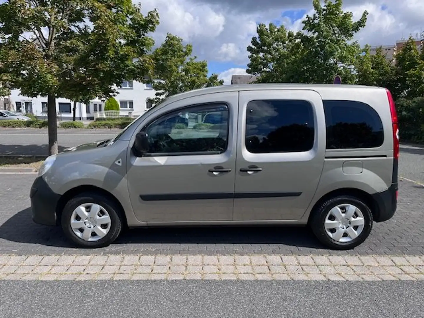 Renault Kangoo Kangoo 1.6 16V Expression Silber - 2