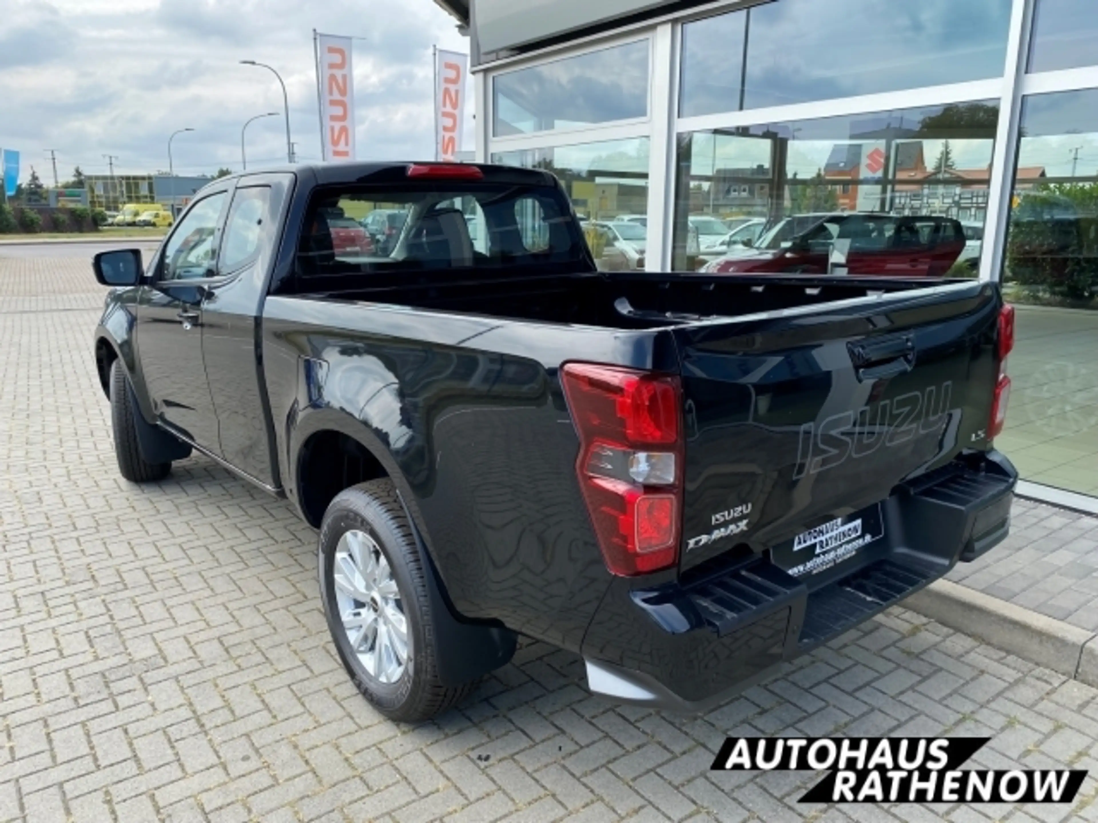 Isuzu D-Max Space Cab 4WD LS 1.9 SHZ Spurhalteass. Verkehrszei — photo 3