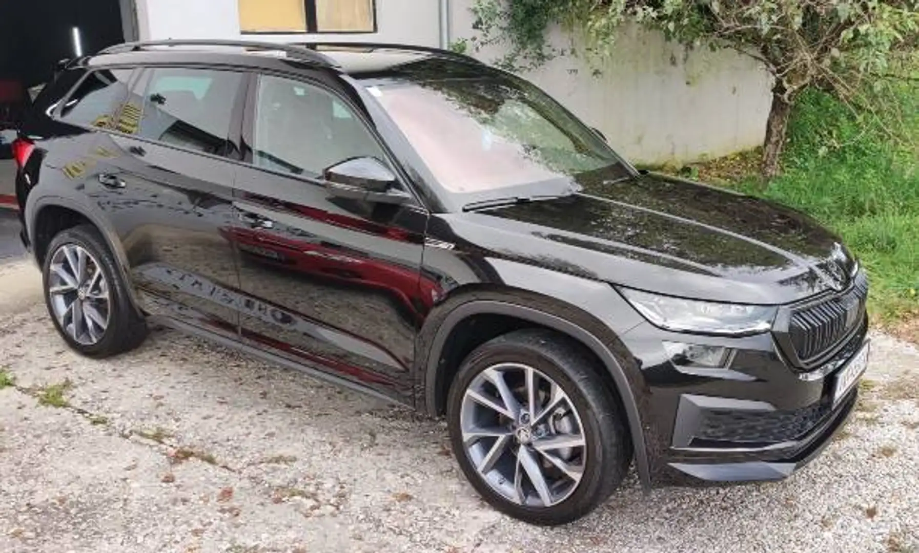 Skoda Kodiaq Kodiaq 2,0 TDI SCR Sportline DSG Sportline Schwarz - 1