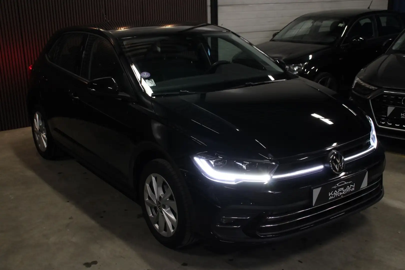 Volkswagen Polo 1.0 TSI Style IQ-Light Leder Lane Stoelverw ParkCa Noir - 2