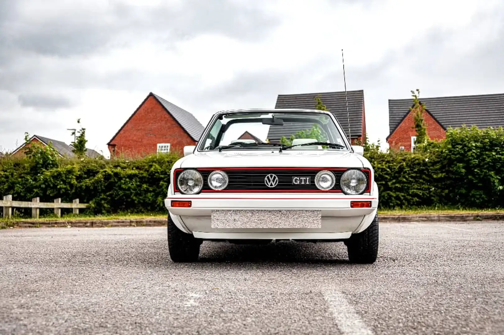 Volkswagen Golf Cabriolet GTI 1800 Biały - 1