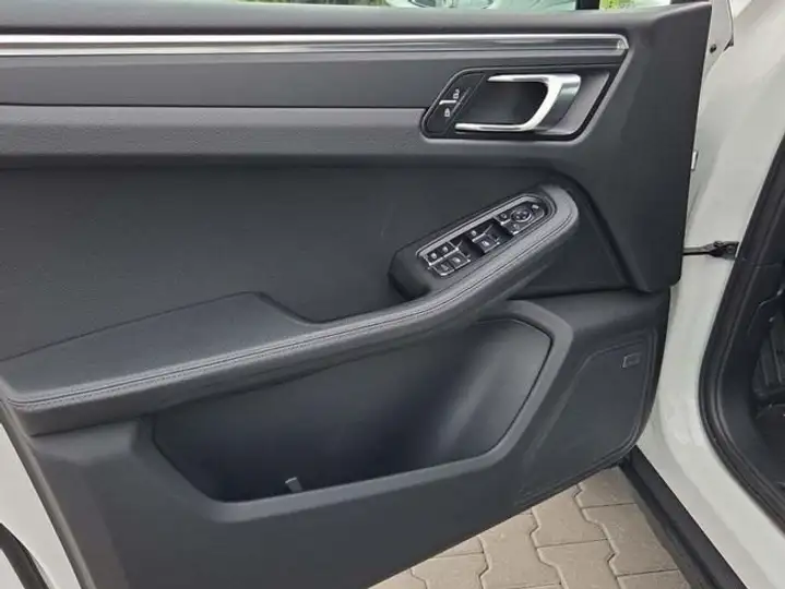 Porsche Macan 2022, foto 21