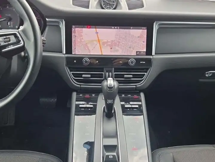 Porsche Macan 2022, foto 15