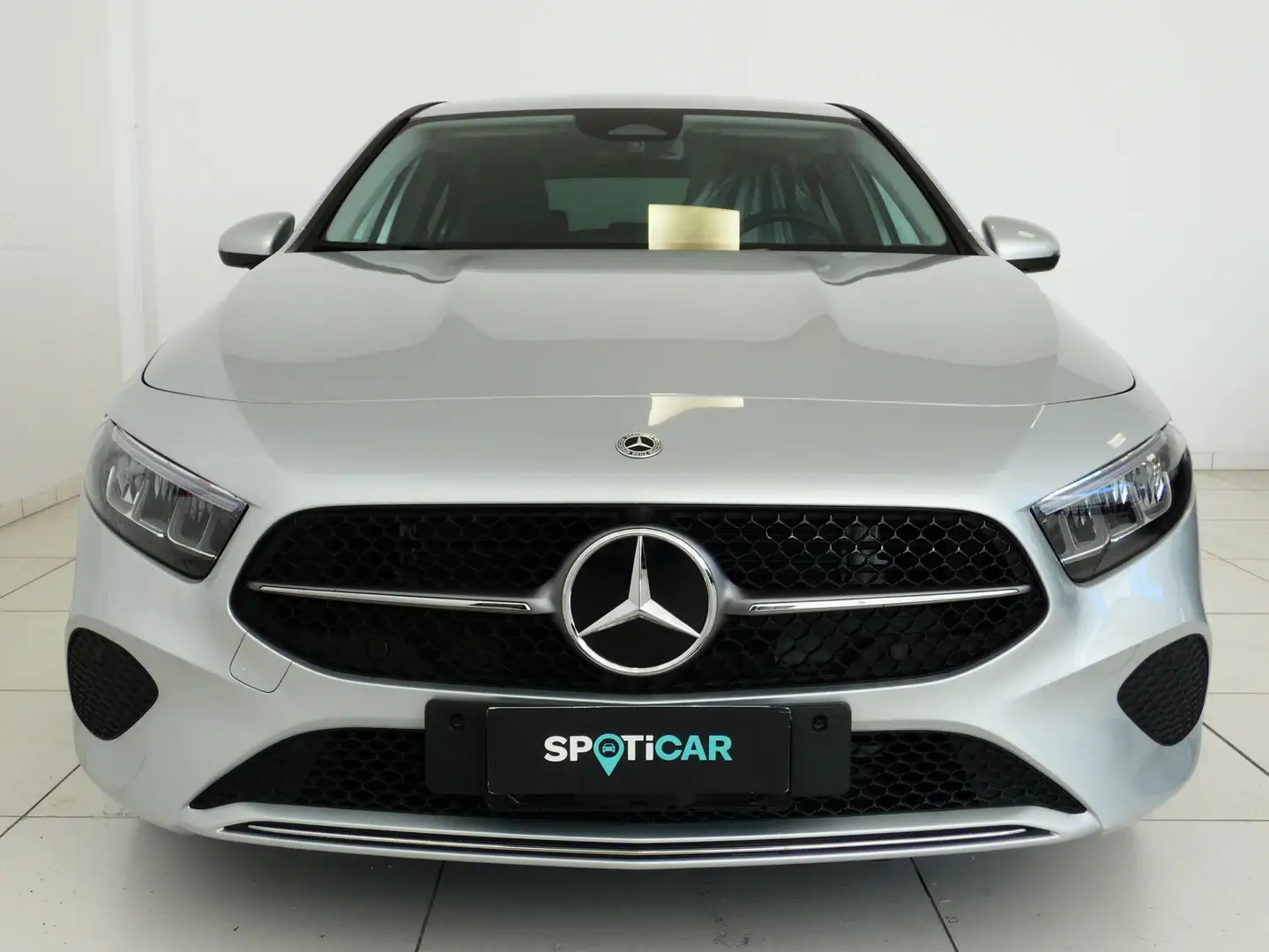 Mercedes-Benz A 180 Progressive Advanced auto KM0 Argento - 2