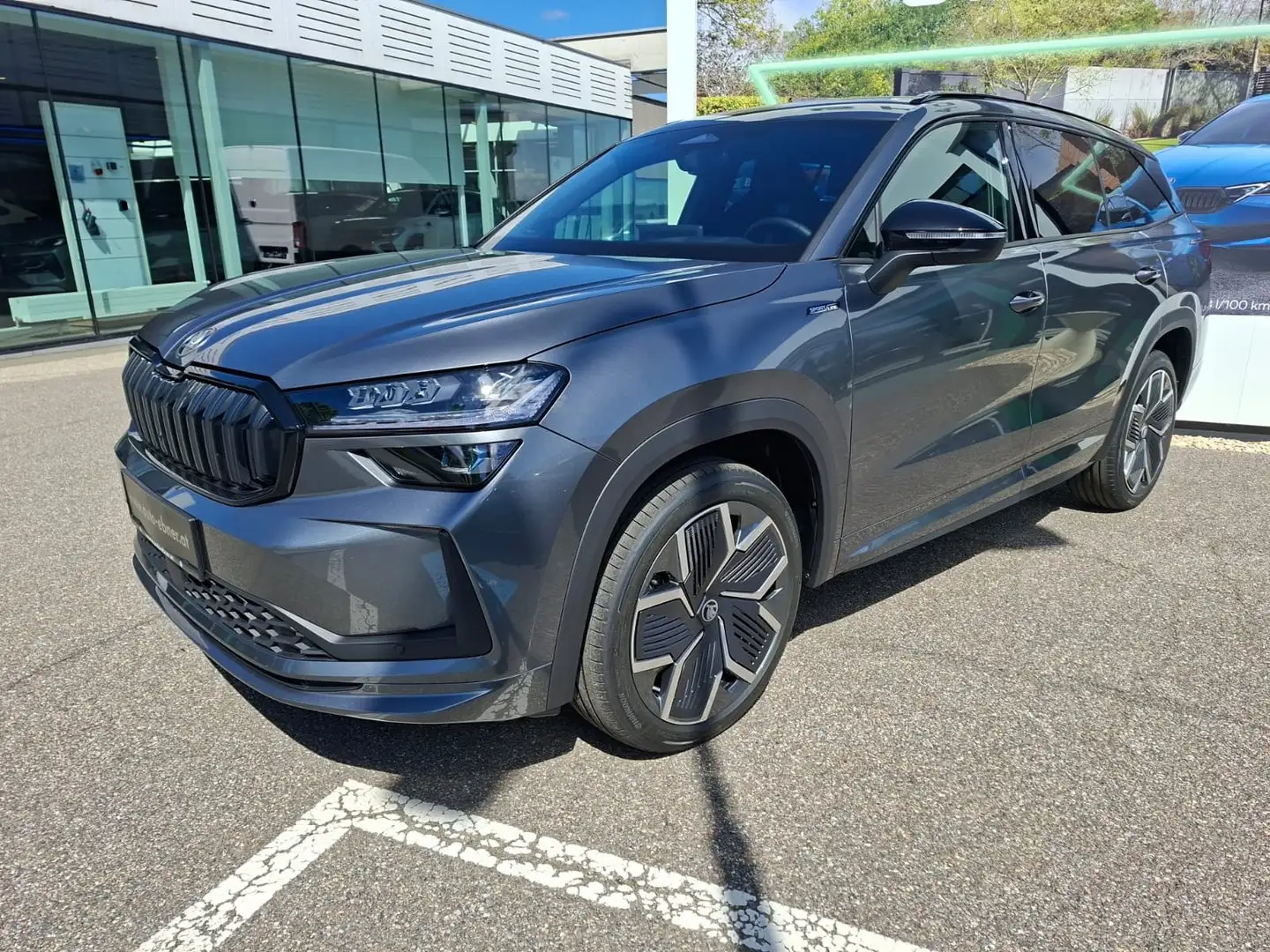 Skoda Kodiaq 4x4 Sportline TDI DSG Grau - 1