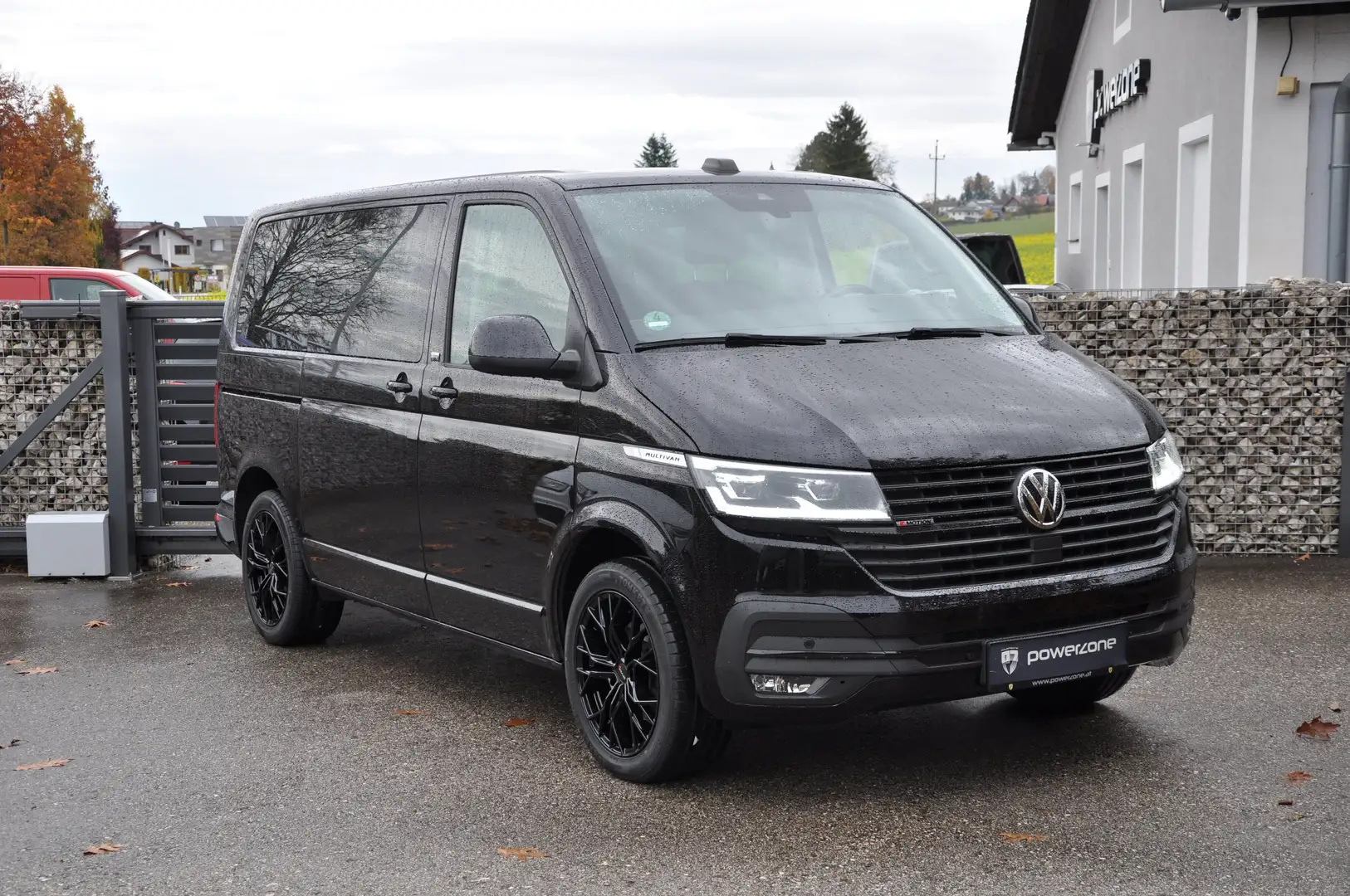 Volkswagen T6.1 Multivan Multivan 4Motion Highline DSG Black Edition Schwarz - 1