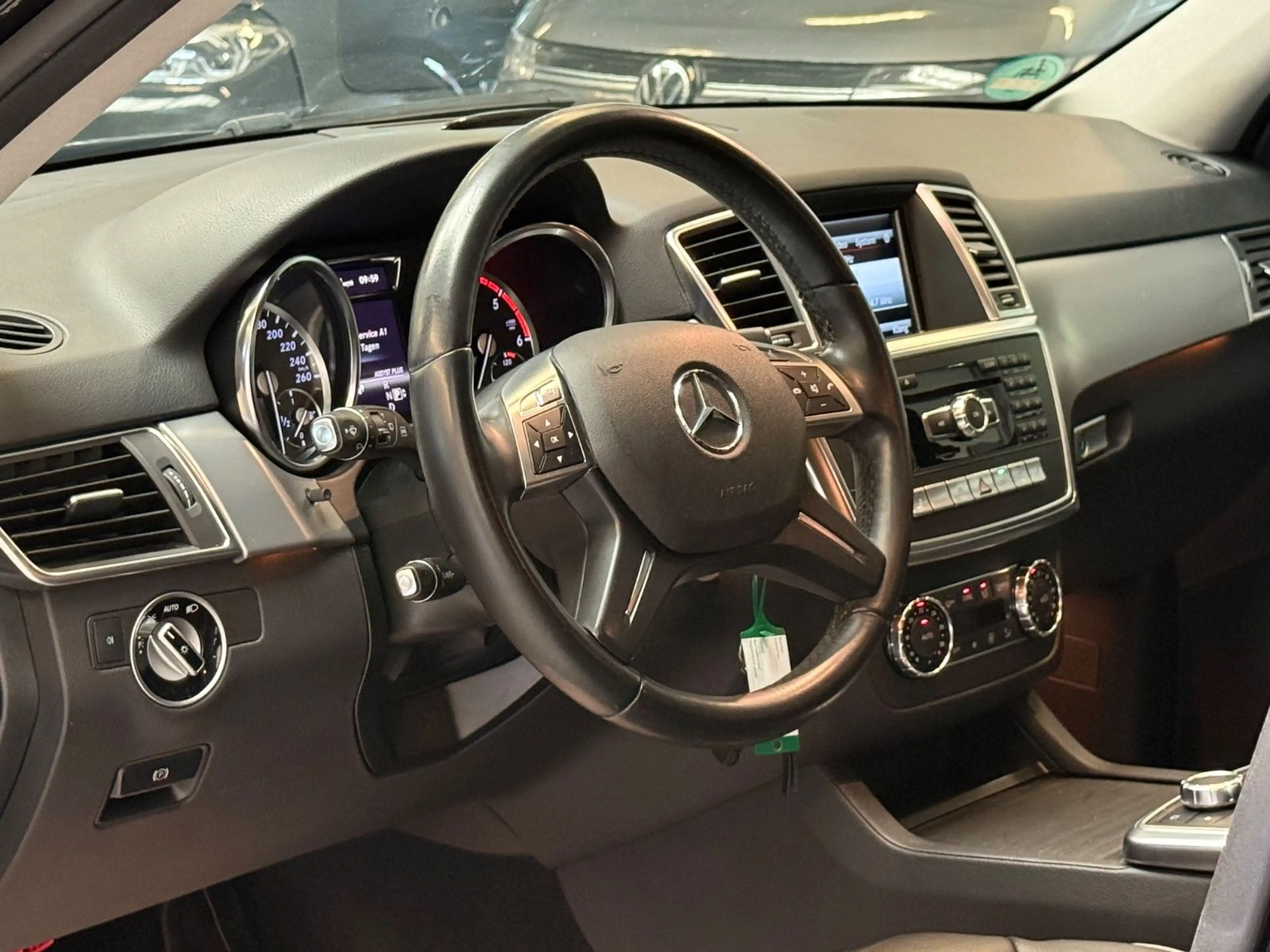 Mercedes-Benz ML 350 CDI BlueTec NAVI/LEDER/XENON/KAM/8XALU — photo 12