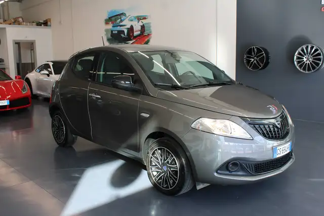 Lancia Ypsilon Ypsilon III 2021 1.0 firefly hybrid Platino s