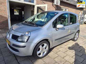 1.6-16V Dynamique LEES BESCHRIJVING