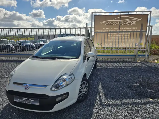 Fiat Punto Evo 1.4i ⚠️RÉSERVÉ ⚠️ ✅️ AIRCO ✅️5 PORTES
