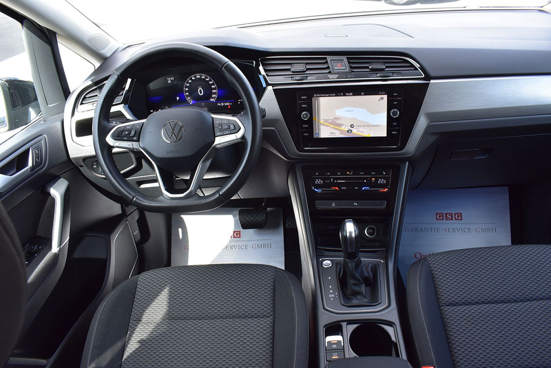 Volkswagen Touran 1,5 TSI IQ.LIGHT+SHZ+Kamera+7-Sitzer+ACC — photo 14