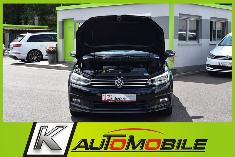 Volkswagen Touran 1,5 TSI IQ.LIGHT+SHZ+Kamera+7-Sitzer+ACC — photo 6