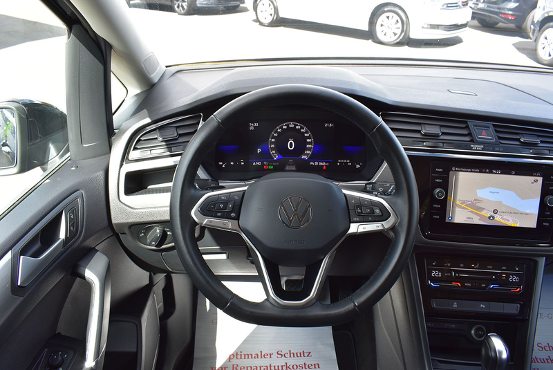 Volkswagen Touran 1,5 TSI IQ.LIGHT+SHZ+Kamera+7-Sitzer+ACC — photo 13