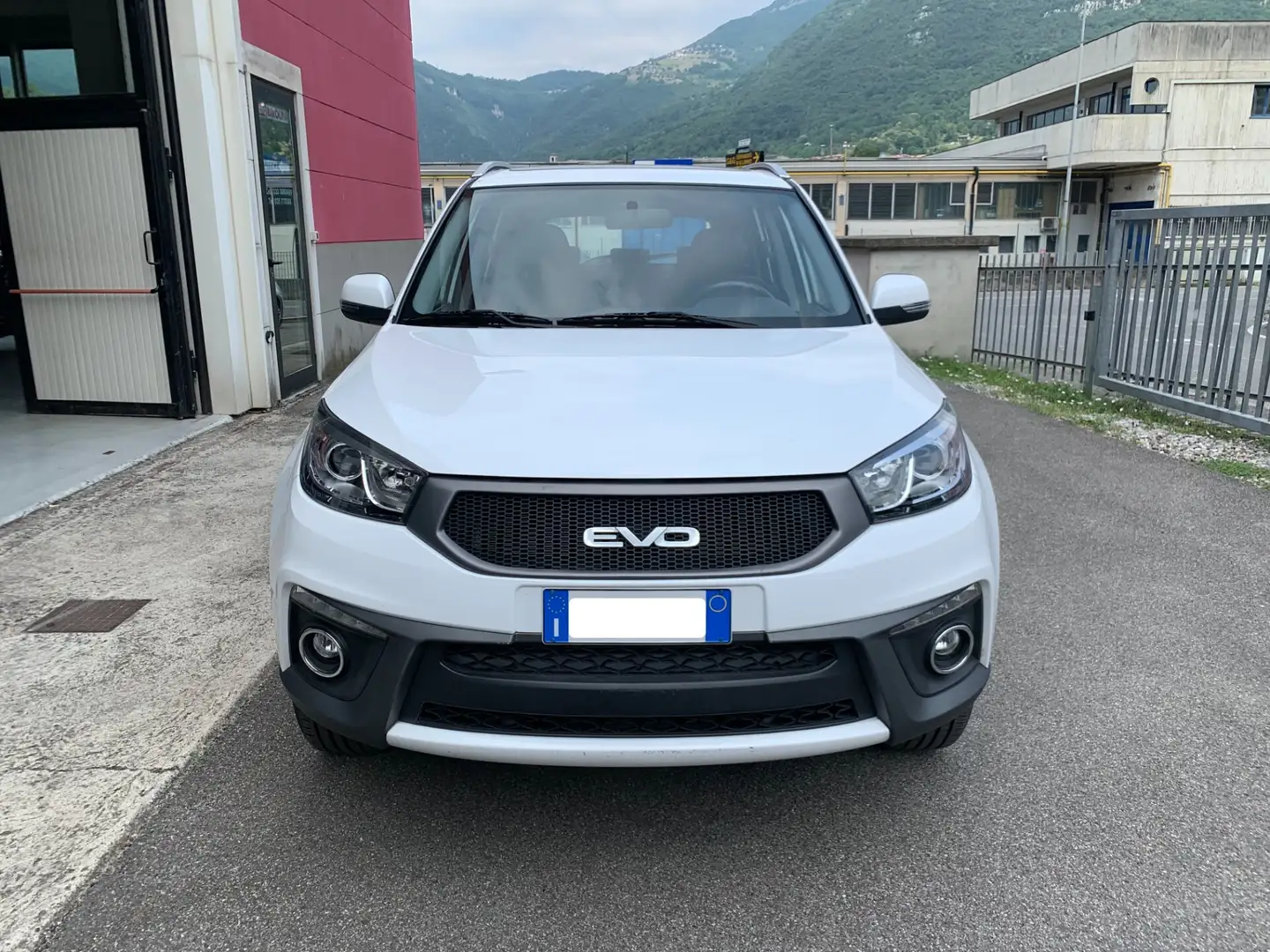 DR Automobiles DR5.0 dr 5.0 1.5 Bi-Fuel GPL Blanc - 2