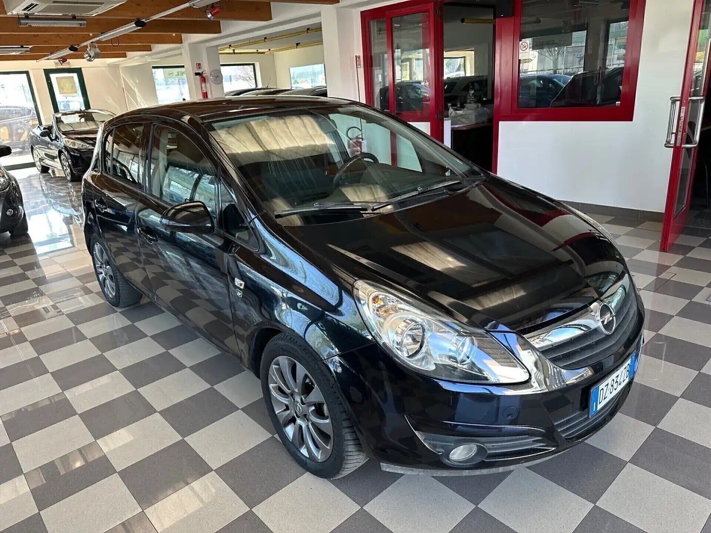 Opel Corsa Opel Corsa 1.2 85Cv GPL Neopatentati Nero - 1