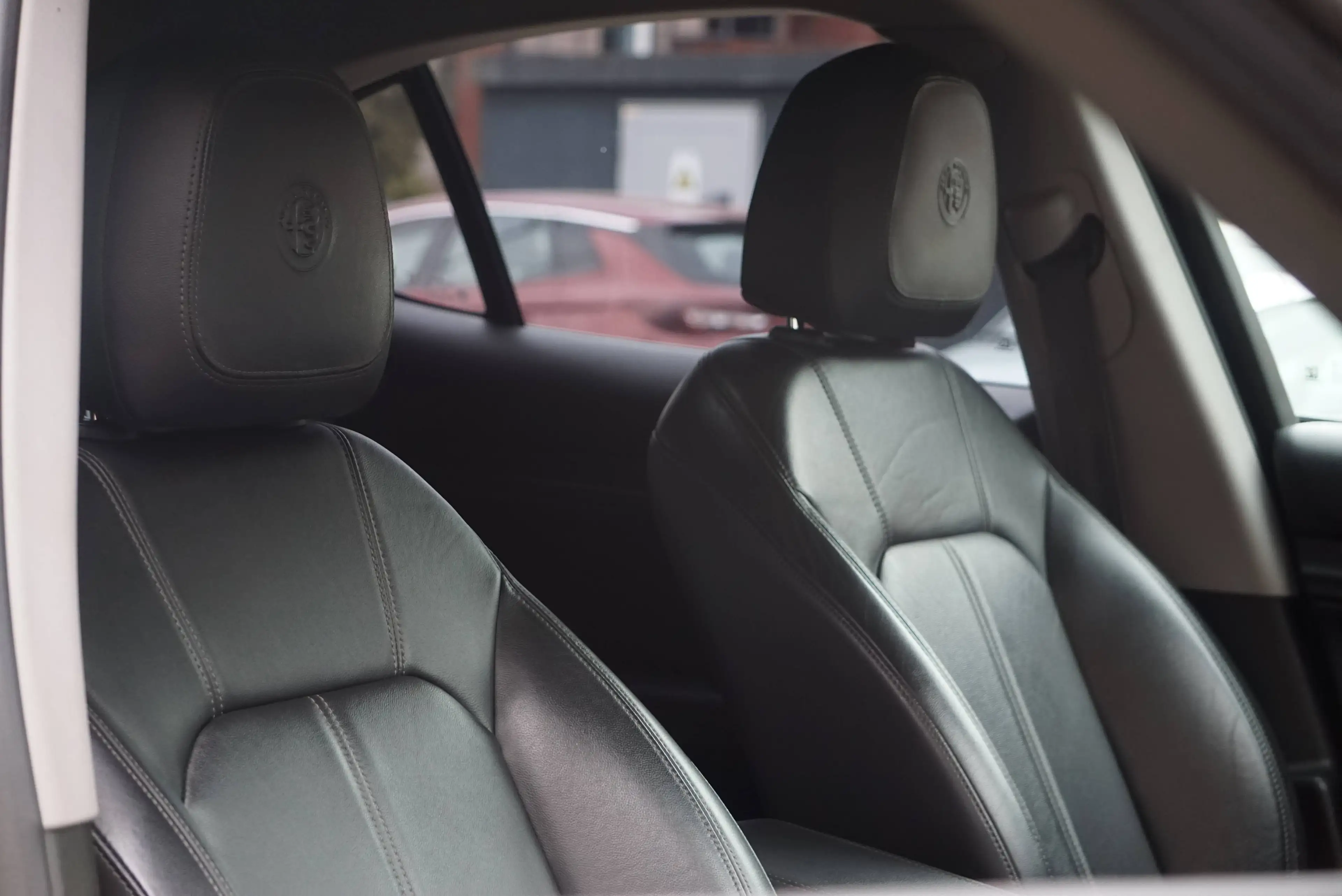 Alfa Romeo Stelvio 2.2 JTD Q4 Super / AUTOMATIQUE / LED / BI-XENON / PDC / CAMERA / CLIM / CRUISE — photo 7