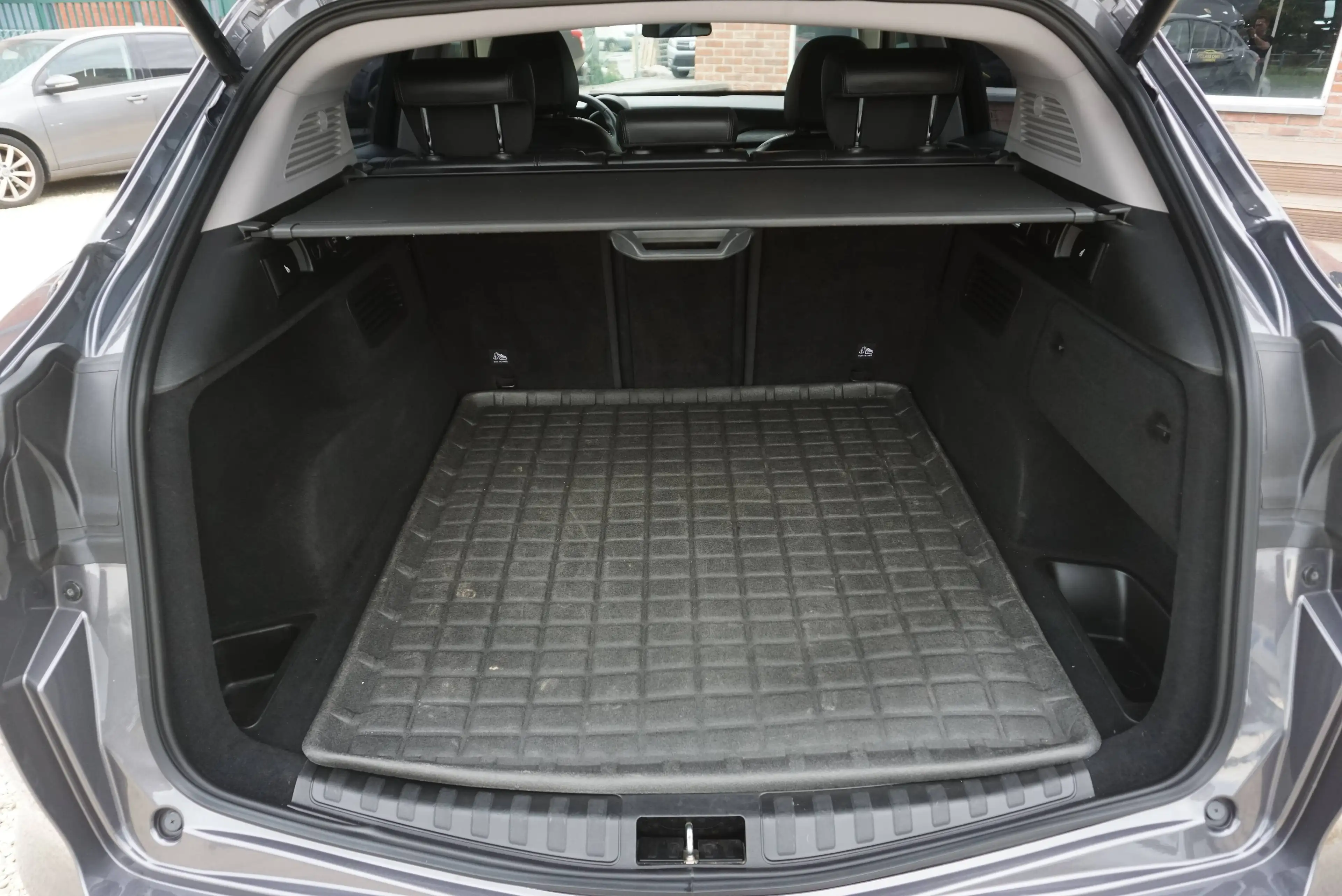 Alfa Romeo Stelvio 2.2 JTD Q4 Super / AUTOMATIQUE / LED / BI-XENON / PDC / CAMERA / CLIM / CRUISE — photo 10