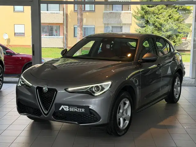 Alfa Romeo Stelvio view 2