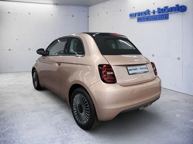 Fiat 500 view 4