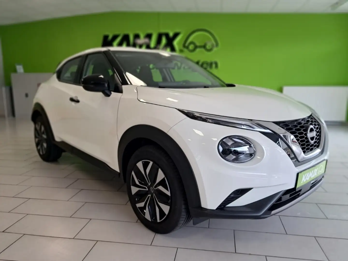 Nissan Juke 1.0DIG-T Aut.Acenta+LED+KAMERA+CARPLAY+PDC Weiß - 1