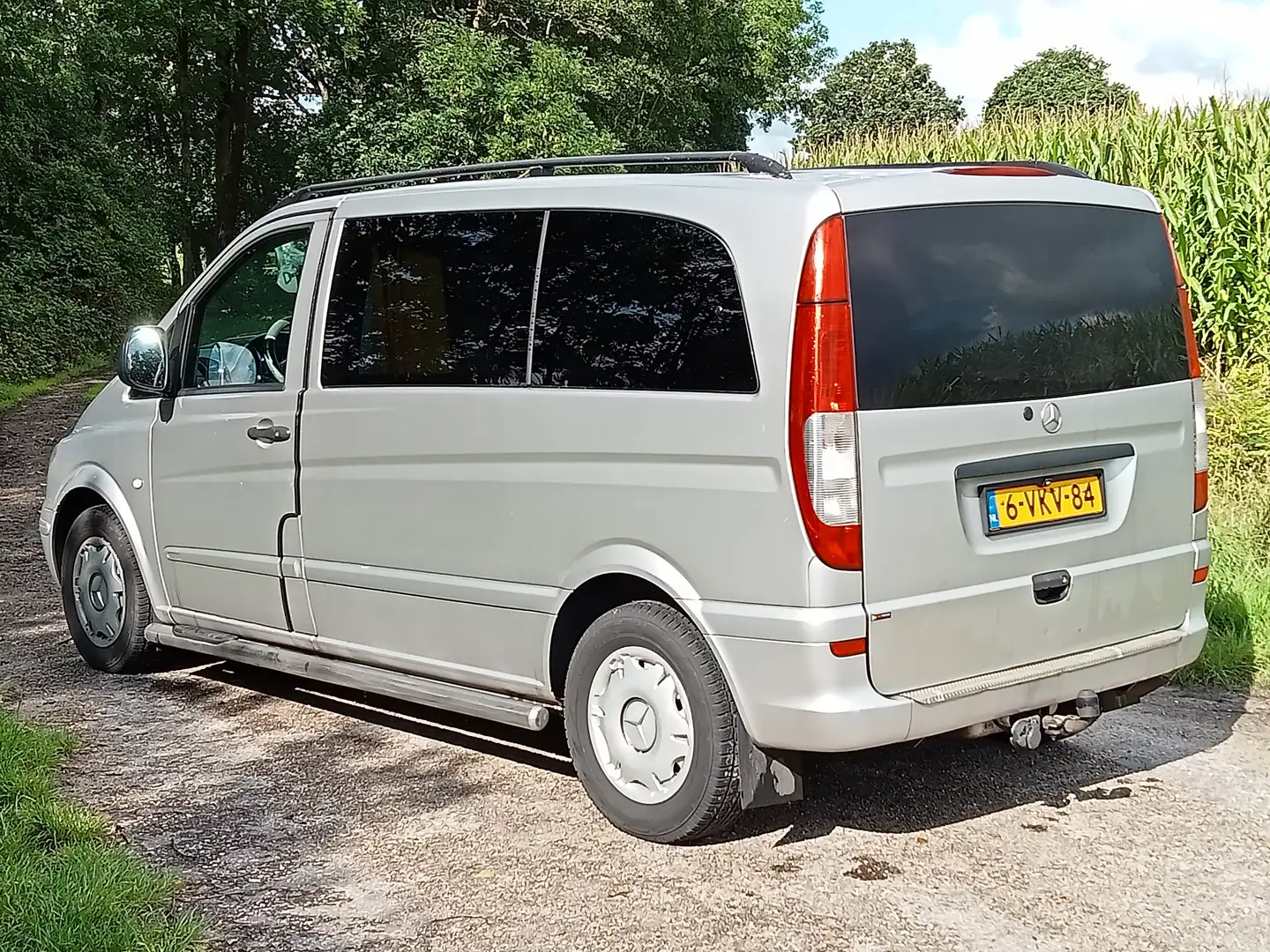 Mercedes-Benz Vito 111CDI Zilver - 2