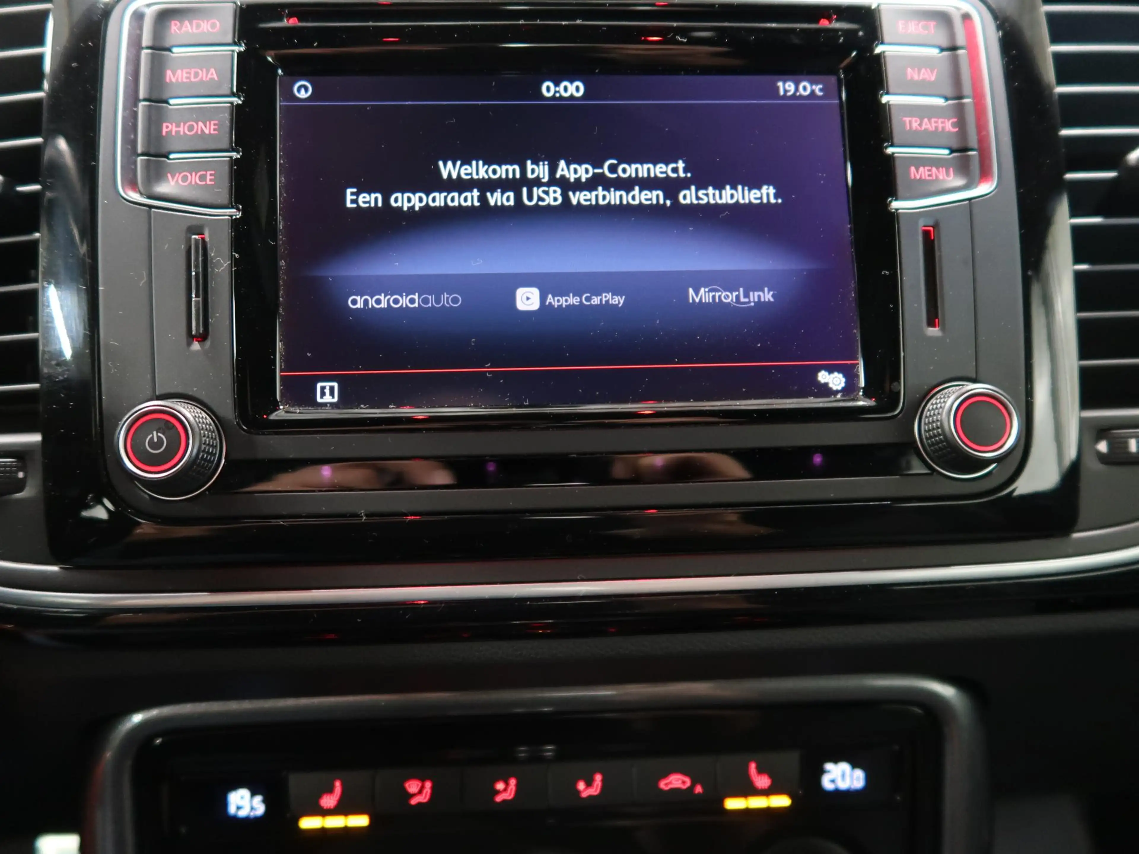 Volkswagen Beetle Cabriolet 1.2 TSI Sound Automaat Fender App connec — photo 12