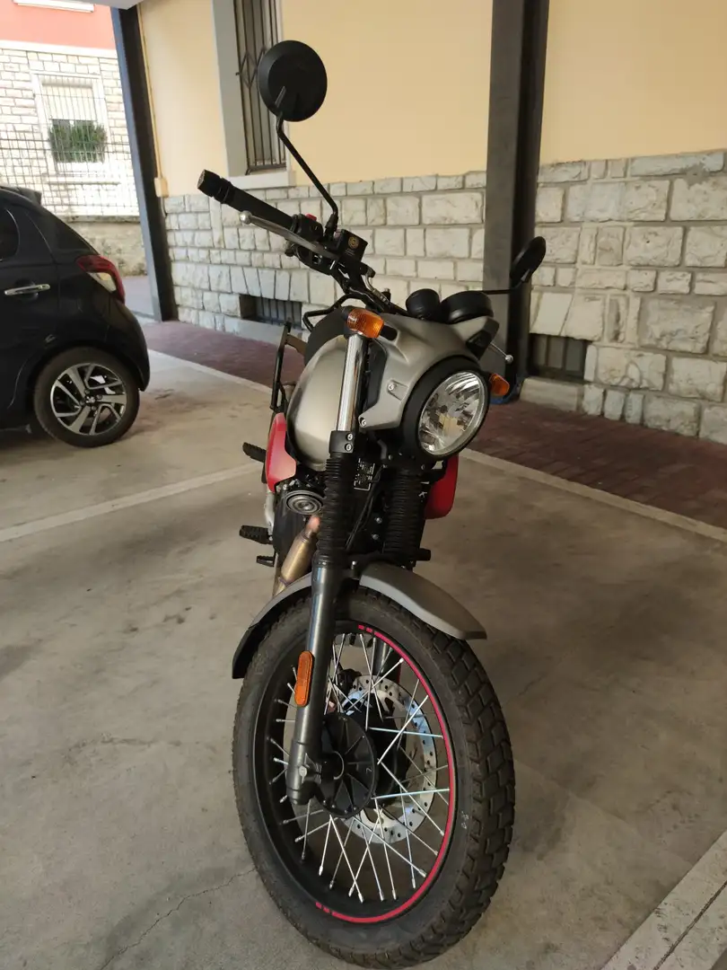 Royal Enfield Himalayan Grigio - 1